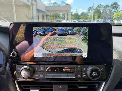 Used 2025 Toyota Grand Highlander FWD image 7