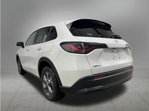 New 2027 Honda HR-V LX image 3