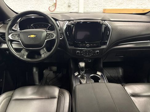 Used 2023 Chevrolet Traverse LT AWD/4WD image 12