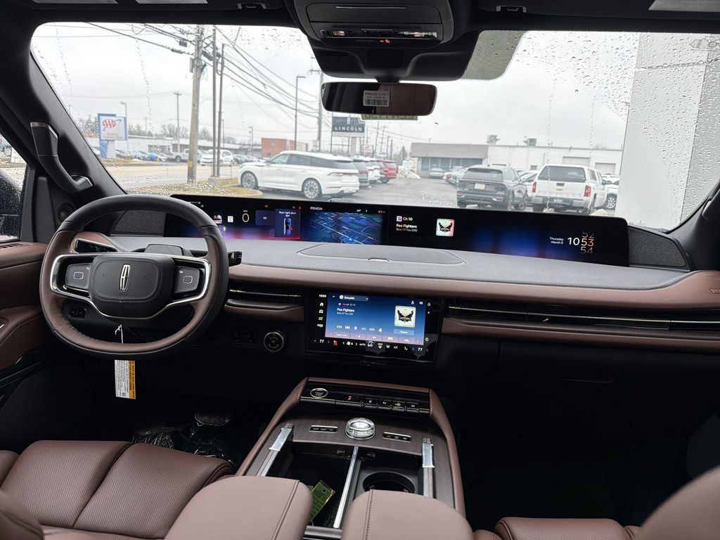 New 2026 Lincoln Navigator L Reserve AWD/4WD image 10