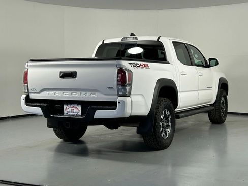 Used 2021 Toyota Tacoma TRD Off-Road w/ Technology Package AWD/4WD image 6