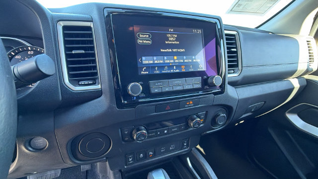 Used 2022 Nissan Frontier SV RWD image 25