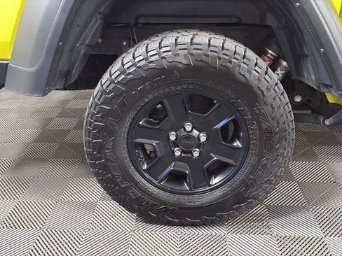 Used 2023 Jeep Gladiator Mojave w/ LED Lighting Group image 15