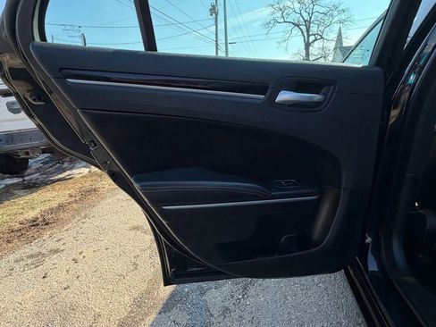 Used 2021 Chrysler 300 S image 17