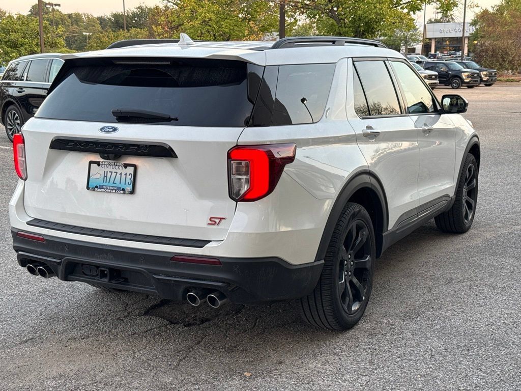 Used 2023 Ford Explorer ST w/ Equipment Group 401A AWD/4WD image 15