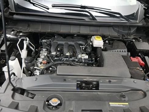Used 2025 Nissan Pathfinder Platinum FWD image 55