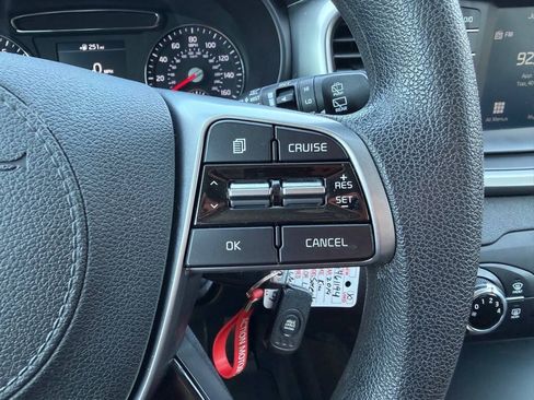 Used 2019 Kia Sorento AWD image 20