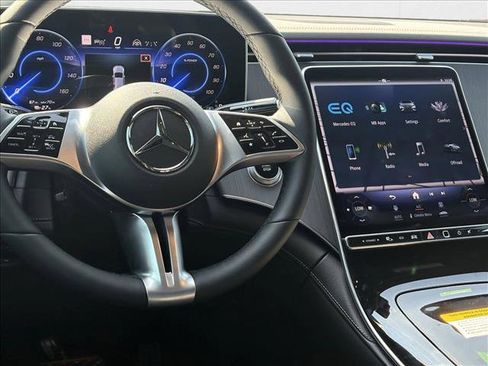 New 2026 Mercedes-Benz EQE 320 4MATIC SUV image 16