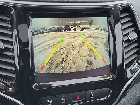 Certified 2021 Jeep Cherokee Limited w/ Elite Package image 22