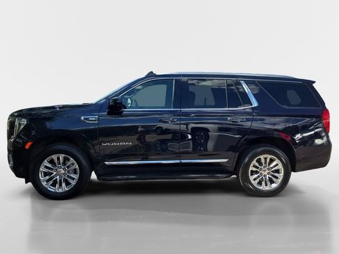 Used 2024 GMC Yukon SLT AWD/4WD image 2