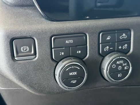 Used 2023 Chevrolet Silverado 1500 LTZ w/ LTZ Premium Package AWD/4WD image 37