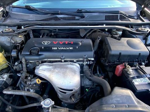 Used 2004 Toyota Camry SE FWD image 9