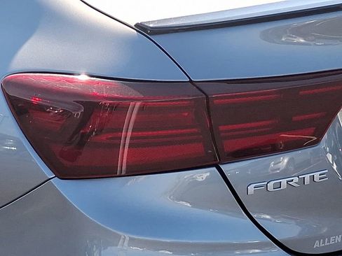 Certified 2024 Kia Forte GT-Line image 10