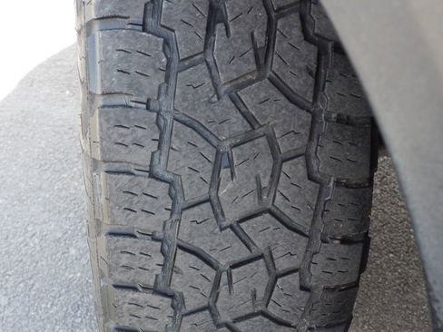 Used 2018 Ford F150 XLT AWD/4WD image 11