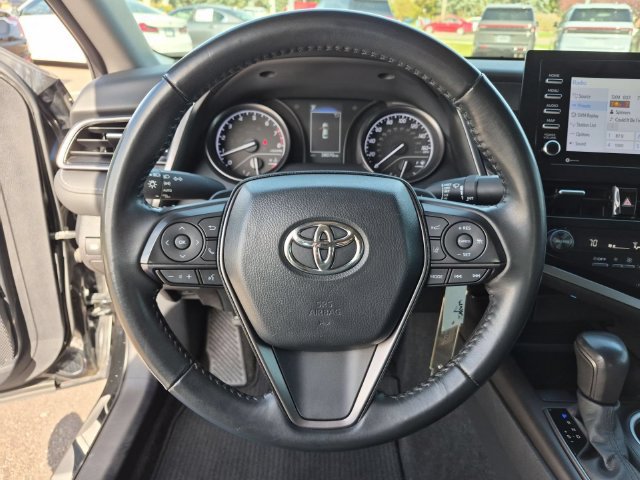 Used 2023 Toyota Camry SE w/ Protection Package (Q2) (TMS) FWD image 17