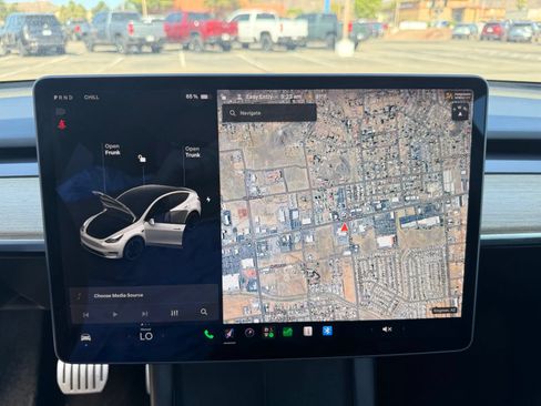 Used 2022 Tesla Model Y Performance AWD/4WD image 20