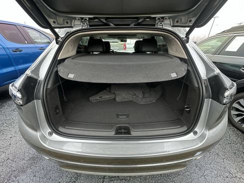 Used 2023 Buick Envision Avenir AWD/4WD image 17