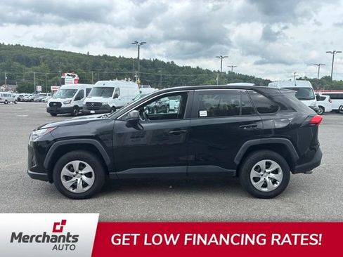 Used 2024 Toyota RAV4 LE AWD/4WD image 4