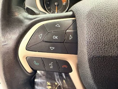 Used 2016 Jeep Cherokee High Altitude image 35