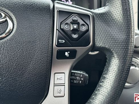 Used 2022 Toyota 4Runner SR5 Premium image 30