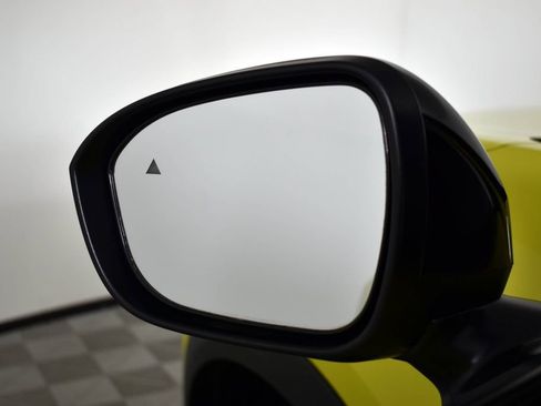 Used 2025 Nissan Kicks SR image 29