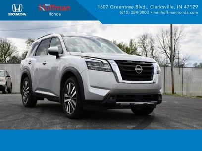 Used 2022 Nissan Pathfinder Platinum w/ Cargo Package