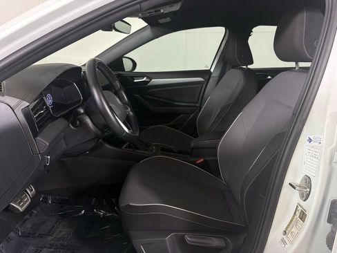 Used 2025 Volkswagen Jetta Sport FWD image 16