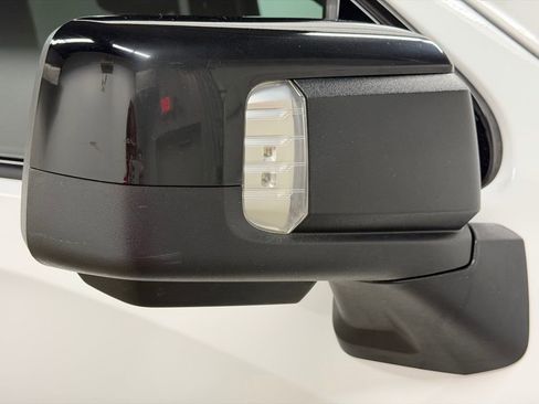 Certified 2023 GMC Sierra 1500 AT4 image 32