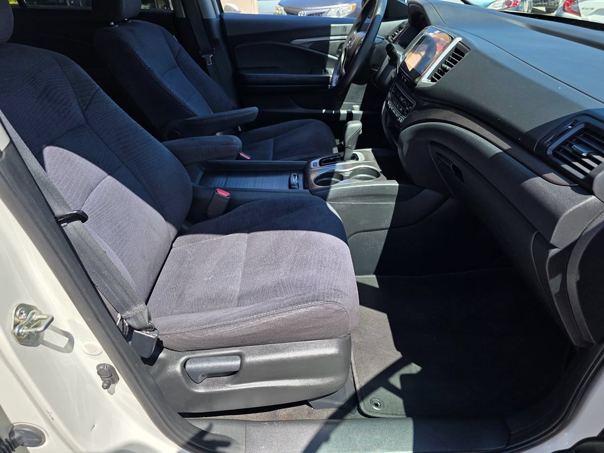 Used 2017 Honda Pilot EX image 16