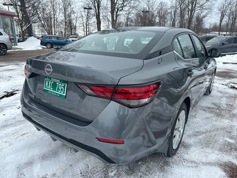 Used 2025 Nissan Sentra S image 5