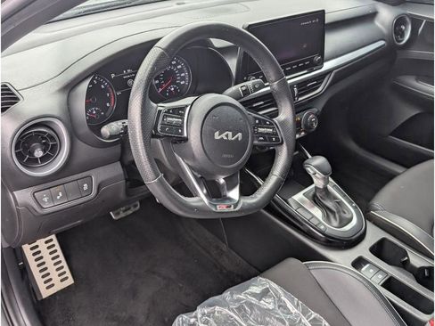 Used 2023 Kia Forte GT-Line w/ GT-Line Technology Package image 13