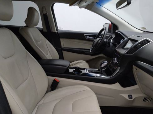 Used 2018 Ford Edge Titanium w/ Technology Package FWD image 21