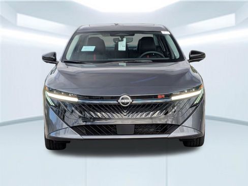 New 2026 Nissan Sentra SR w/ SR Premium Package FWD image 11
