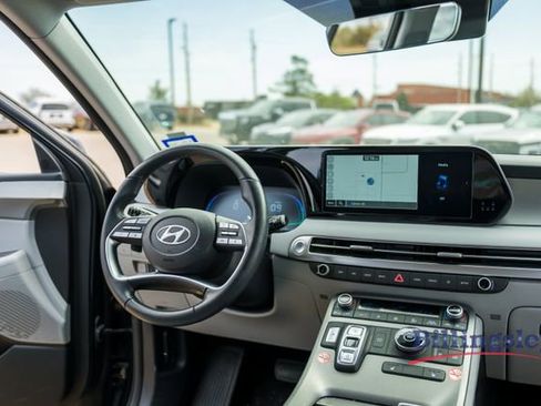 Used 2025 Hyundai Palisade SEL image 15