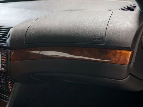 Used 2002 BMW M5 RWD image 34