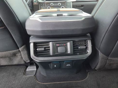 Used 2023 Ford F150 Platinum w/ FX4 Off-Road Package image 25