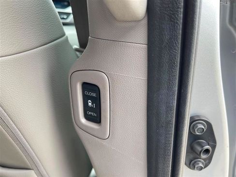 Used 2015 Honda Odyssey EX-L image 16