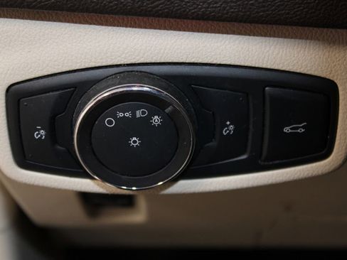 Used 2018 Lincoln MKC Reserve w/ Lincoln MKC Climate Package image 21