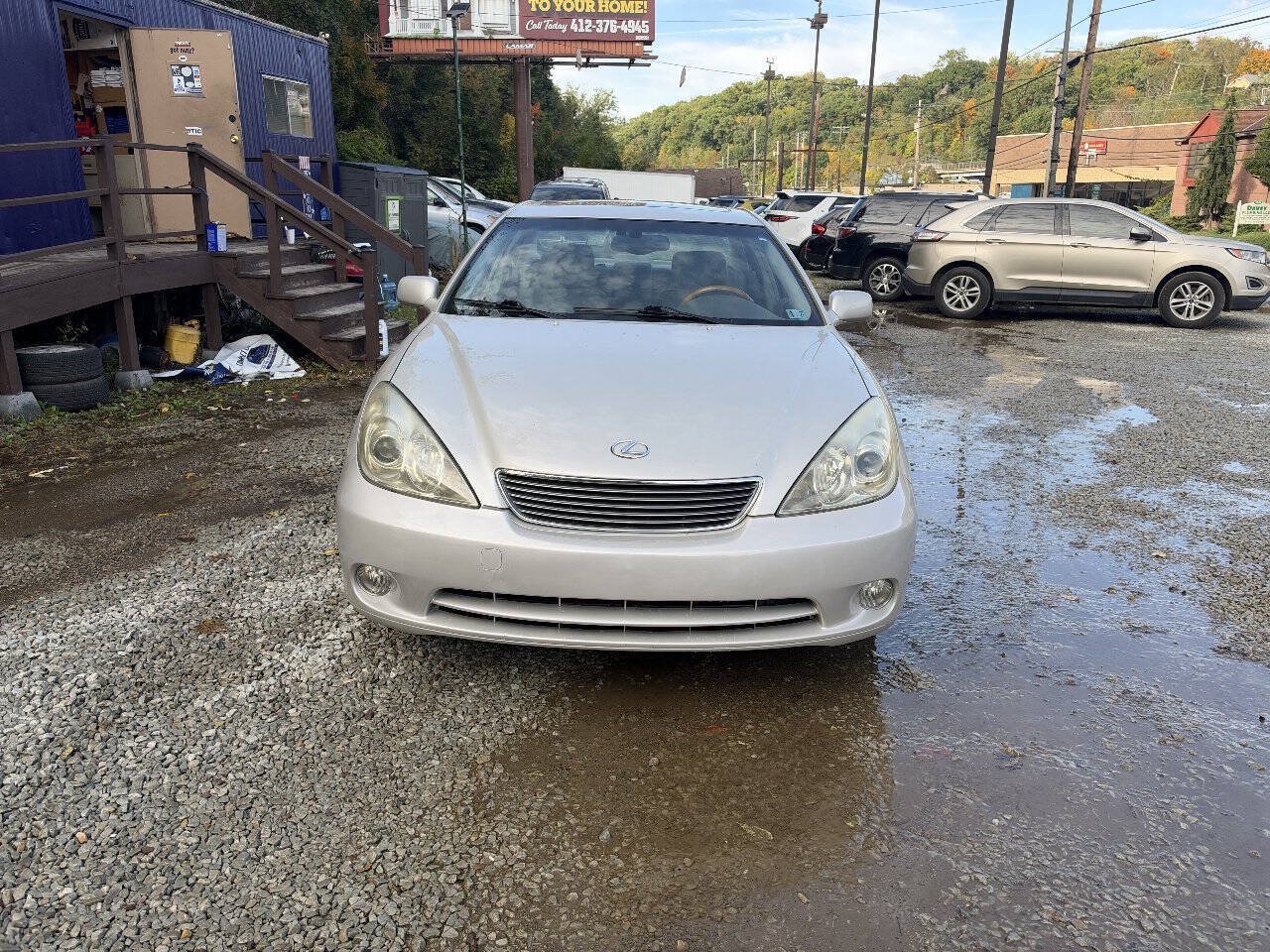 Used 2005 Lexus ES 330 FWD image 4
