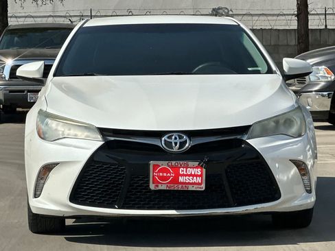 Used 2016 Toyota Camry SE FWD image 11
