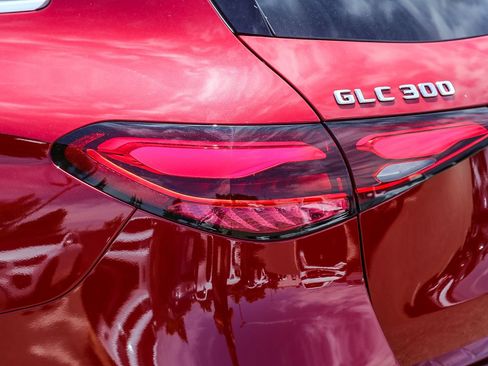 Certified 2026 Mercedes-Benz GLC 300 4MATIC image 7