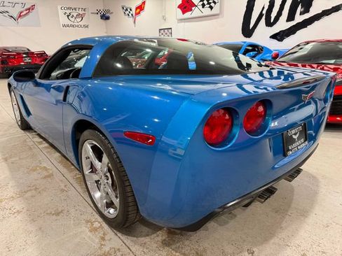 Used 2010 Chevrolet Corvette Coupe w/ 3LT RWD image 3