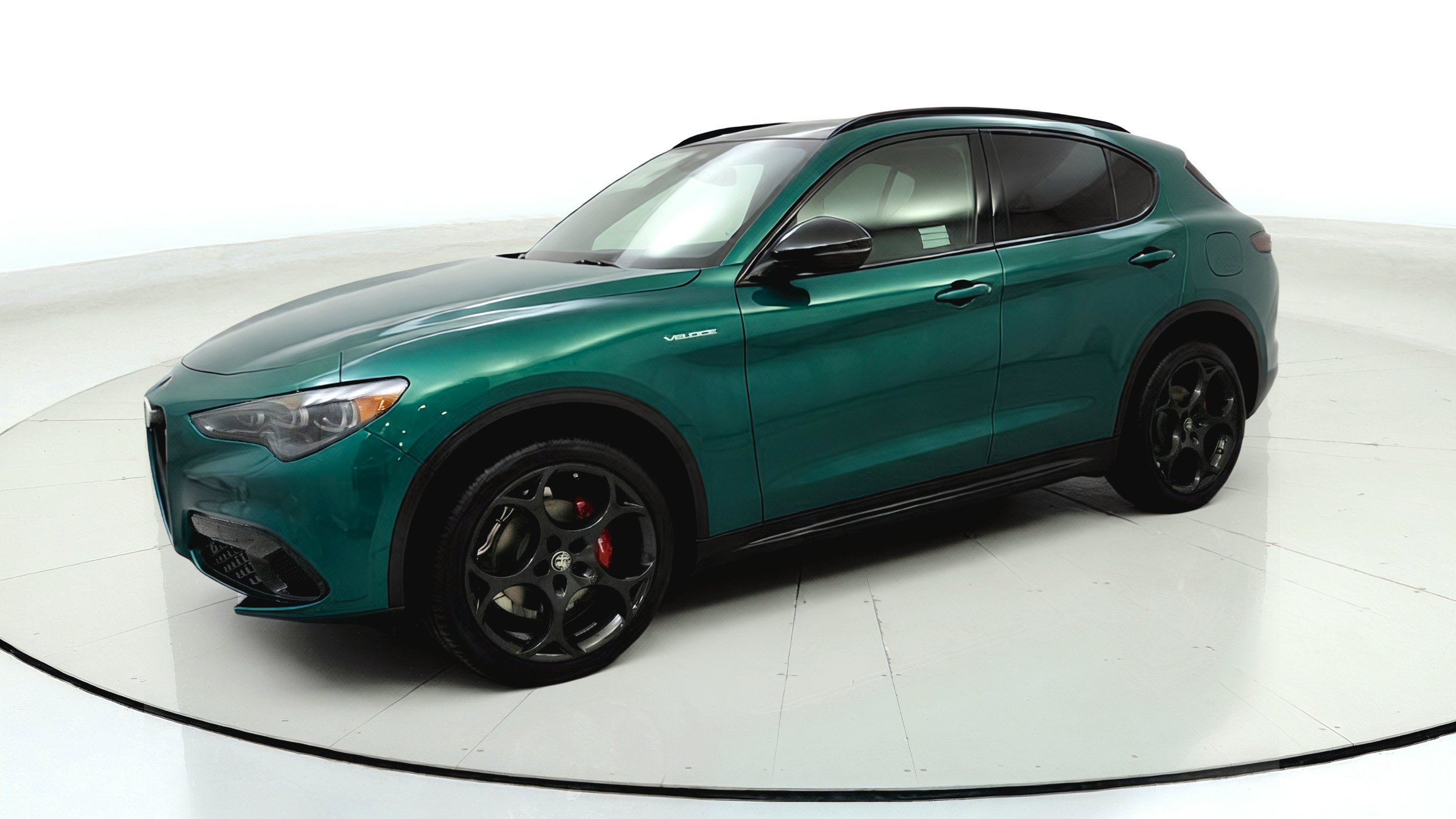 New 2026 Alfa Romeo Stelvio Sprint AWD/4WD image 3
