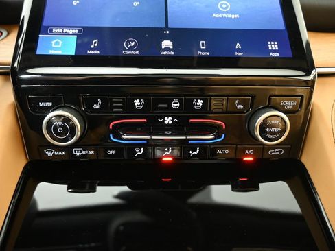 Used 2024 Jeep Grand Cherokee L Summit AWD/4WD image 37