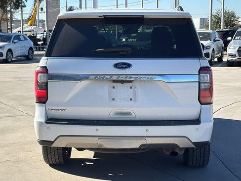 Used 2018 Ford Expedition Limited image 6