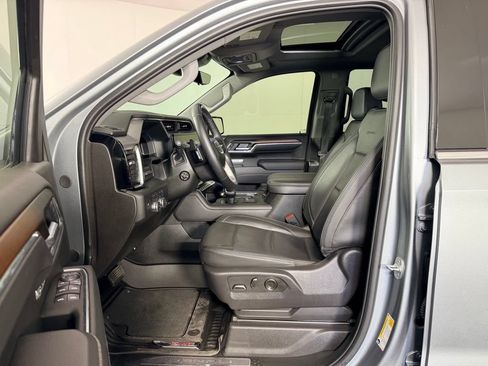 Used 2025 GMC Sierra 1500 Denali AWD/4WD image 26