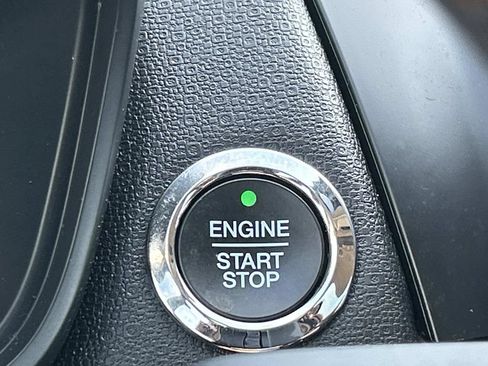 Used 2021 Ford EcoSport SE w/ SE Convenience Package FWD image 32