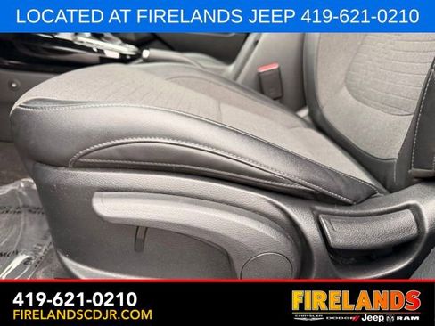 Used 2022 Kia Seltos S AWD/4WD image 19