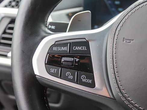 Used 2024 BMW X5 M60i AWD/4WD image 22