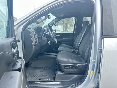 Used 2022 Chevrolet Silverado 2500 LT w/ Convenience Package image 2